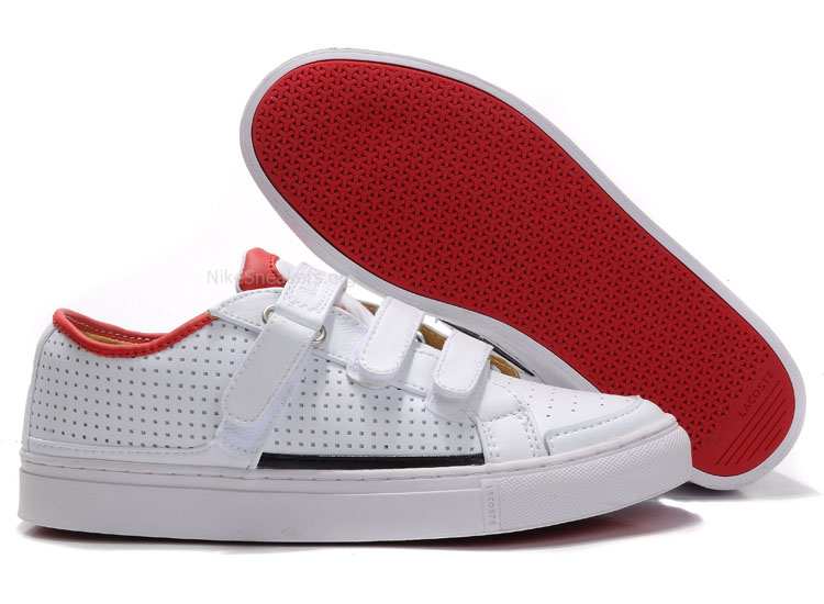 white/red Mens Lacoste Punch Leather Shoes