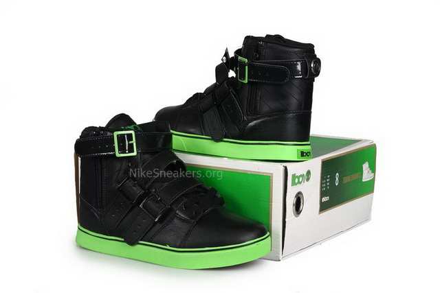 Radii Straight Jacket Black/Green