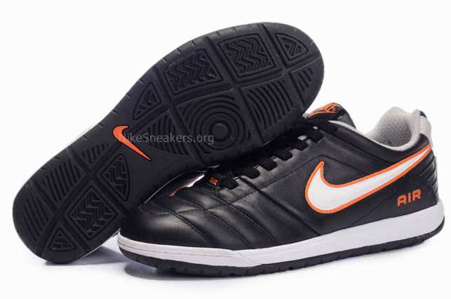 Nike Football Shoes Black/White/Orange Nike Football Shoes Black/White/Orange