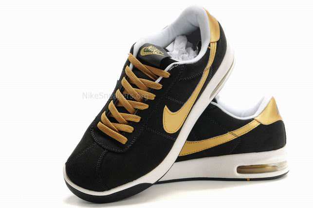 Nike Lengend Shoes Black/Gold Nike Lengend Shoes Black/Gold