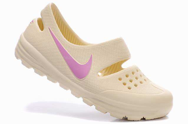Nike Beach Shoes Beige Nike Beach Shoes Beige